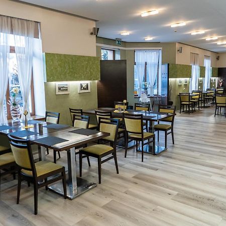 Franko Hotel Zólyom Kültér fotó