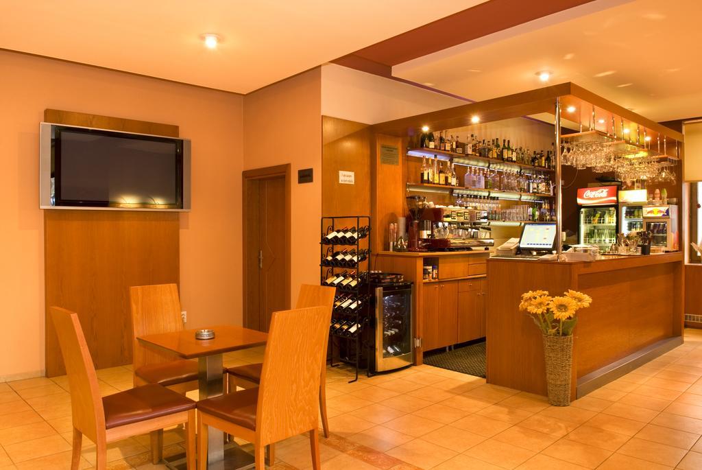 Franko Hotel Zólyom Kültér fotó